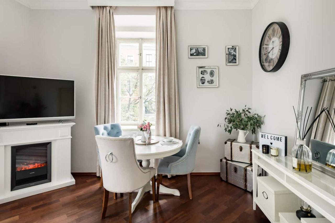 Old Town Square Apartment Praag Buitenkant foto