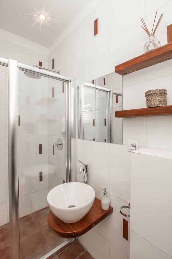 Old Town Square Apartment Praag Buitenkant foto